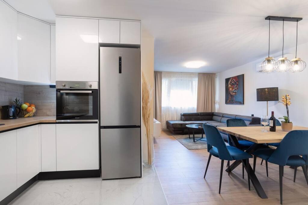 Apartment Glow Split Dış mekan fotoğraf